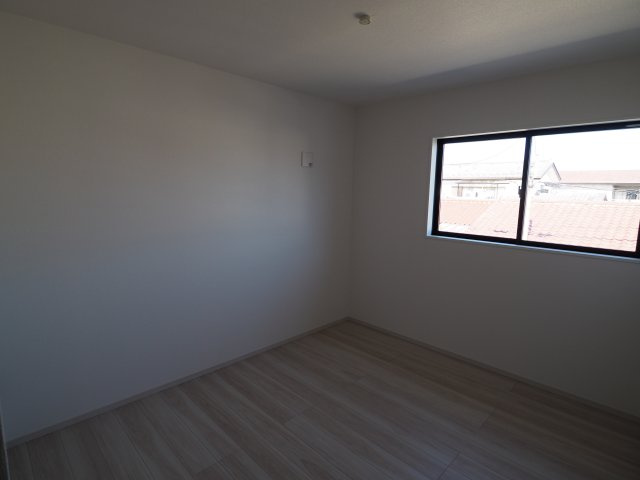 高崎市飯塚町　新築一戸建4LDKの洋室