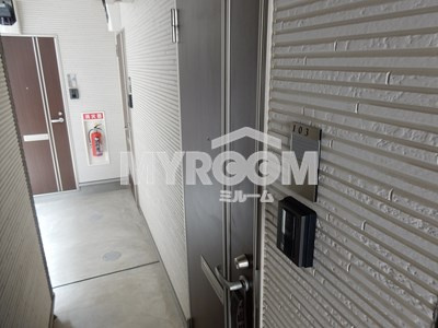 メゾンクレールのその他共用部分|廊下♪