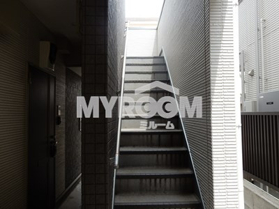 メゾンクレールのその他共用部分|共用階段☆