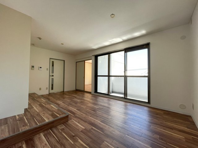 グリーンハイツ妙法寺Bの居間・リビング