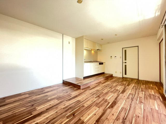 グリーンハイツ妙法寺Bの居間・リビング