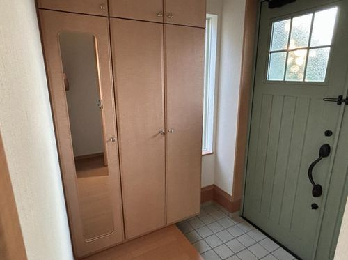 【玄関】 | 【仲介手数料０円】厚木市みはる野1丁目　中古一戸建て | 【仲介手数料０円】厚木市みはる野1丁目　中古一戸建て