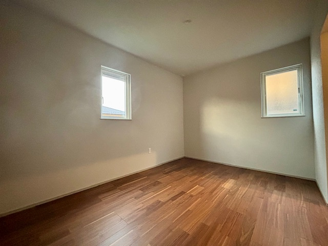 久留米市南4丁目3号地の洋室