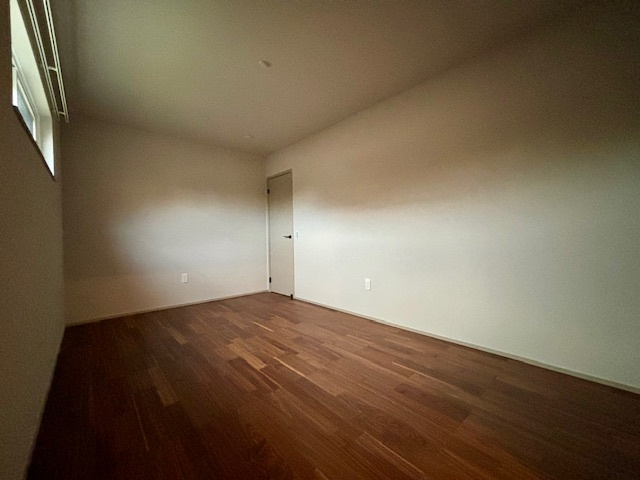 久留米市南4丁目3号地の洋室