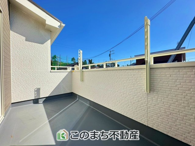 いろどりアイタウン宇都宮市野沢町23-P1　7号棟のバルコニー|"南向きバルコニーがございます！
陽当りが確保されておりますので洗濯物も速乾です！"
