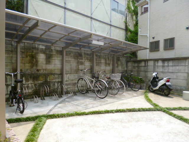 さくらハウスのその他共用部分|★屋根付き自転車置場★