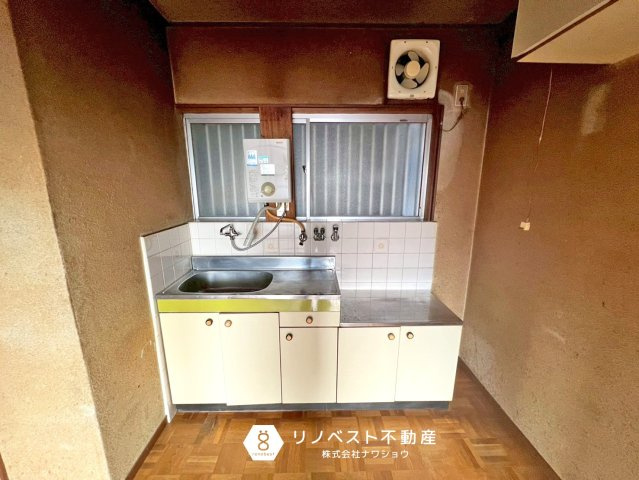 東大阪市渋川町1丁目の浴室|シンプルな浴室です。鏡が付いていないので必要に応じて設置してください。