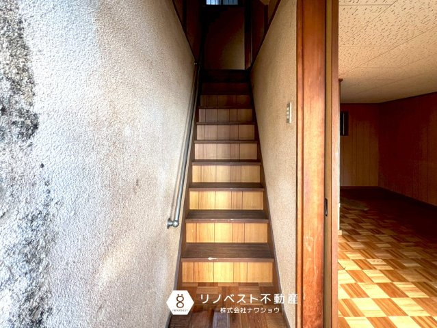 東大阪市渋川町1丁目のバルコニー|2階と3階にバルコニーがあるので洗濯物を干す場所には困りません◎