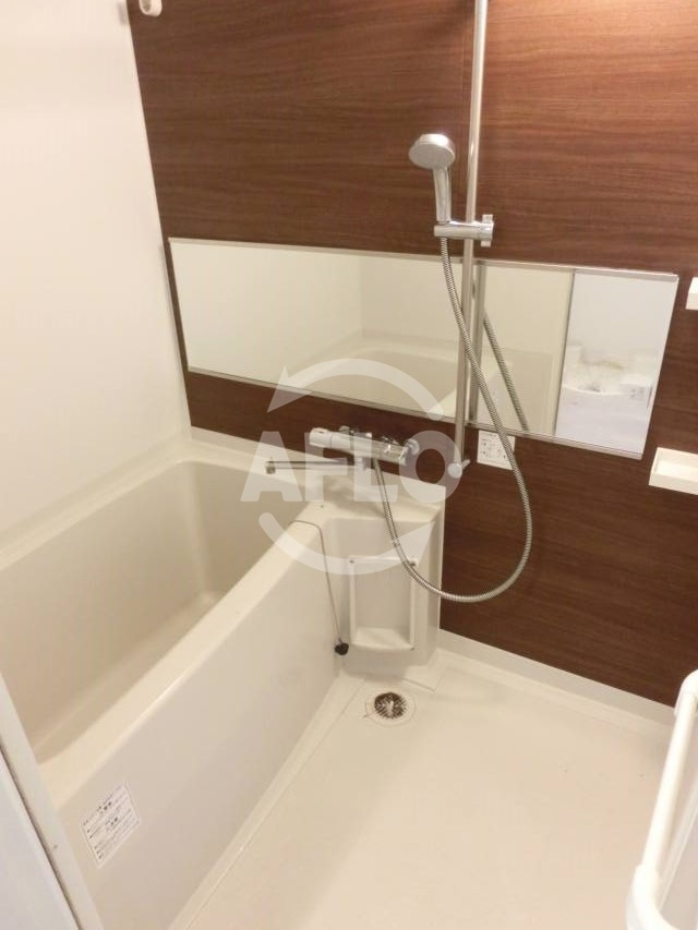 レオンコンフォート難波ブランの浴室|レオンコンフォート難波ブラン　風呂