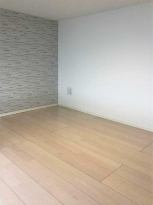 【寝室】 | ファーストハウス北新宿 | 寝室にも収納にも使えるロフト付きのお部屋です♪(同一仕様写真）