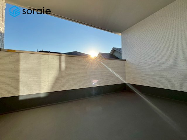 入間市豊岡1期　新築戸建てのバルコニー|2/1撮影