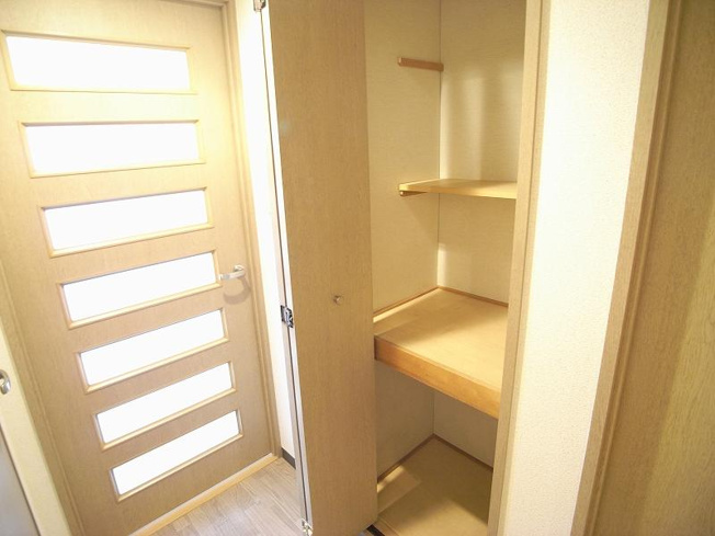 【収納】 | WESTヒルズ新鴻池 | 廊下部