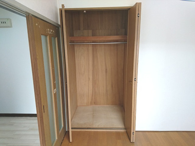 【収納】 | 三賀マンション | 奥行きのある収納です