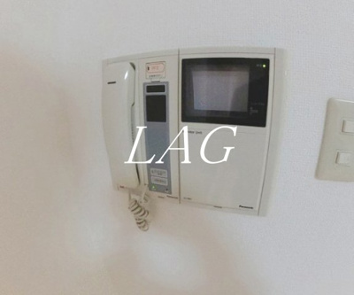 【セキュリティ】 | ニューバンブー武蔵小山 | モニター付きインターホンです。