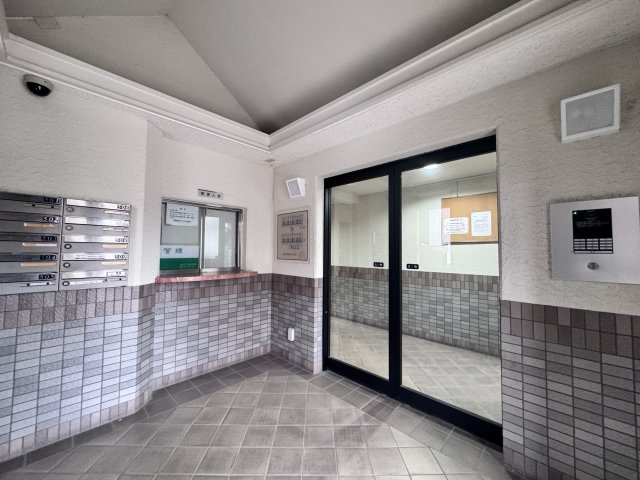 京琴館のロビー