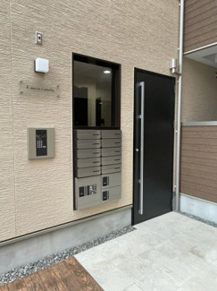 【エントランス】