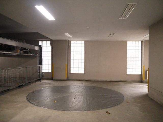 【その他共用部分】 | アール・ケープラザ横濱Ⅵ | 駐車場がマンション内にあります。（現在、空き無し）
