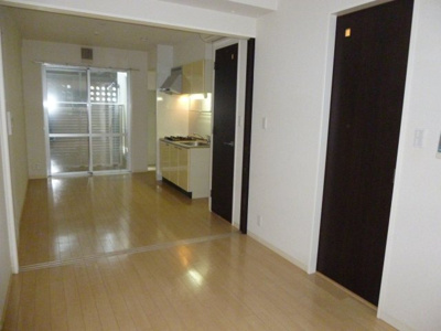 【居間・リビング】 | ラスパティオ | ラスパティオ　１０２号室