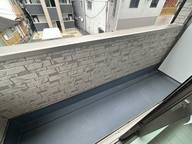 アート神崎川駅前のバルコニー