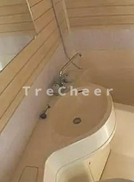 高野ビルの洗面所