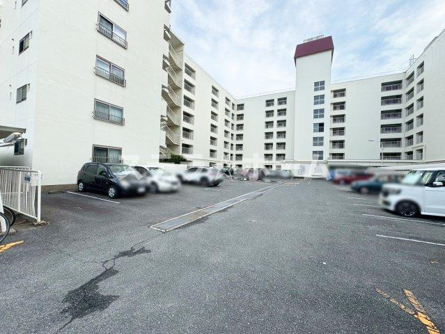 メガロコープ茨木の駐車場|駐車場があります