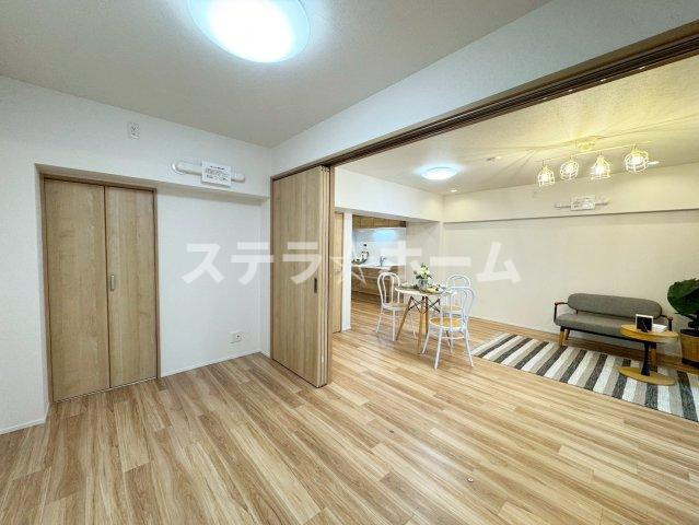 メガロコープ茨木の洋室|広々とした洋室です