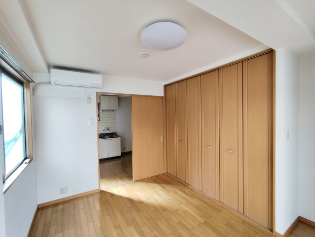 モンフレールの居間・リビング