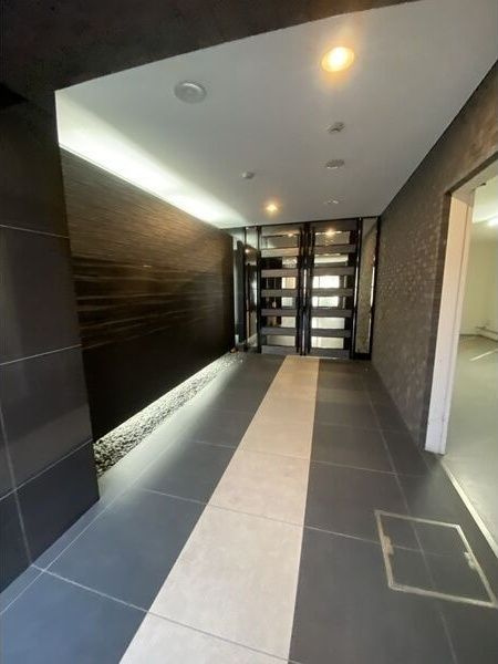 ルラーシェ難波のロビー