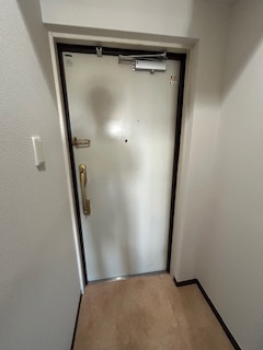 サムティ江坂JuReveの玄関|シンプルで使いやすい玄関です