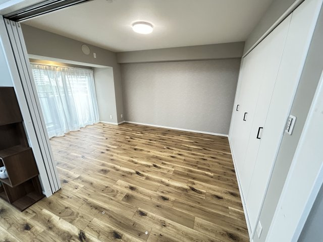 エルタウン学園Ⅰ　101号棟の洋室