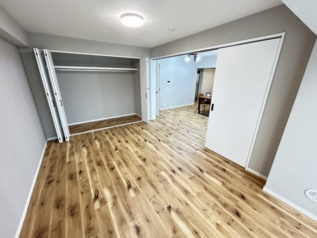 エルタウン学園Ⅰ　101号棟の洋室