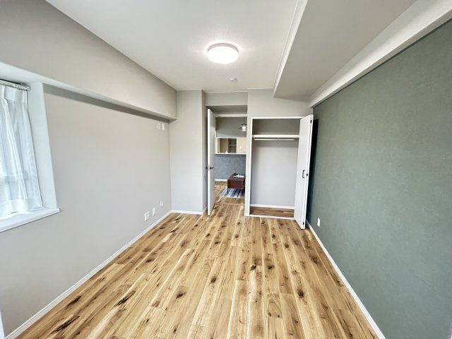 エルタウン学園Ⅰ　101号棟の洋室