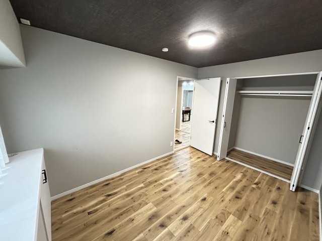 エルタウン学園Ⅰ　101号棟の洋室