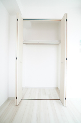 【収納】 | レミオ五番館 | ハンガーラック付きで楽々収納♪