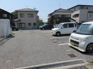 【駐車場】