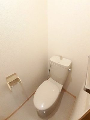 【トイレ】 | プラスパーハイツＢ | コンパクトで使いやすいトイレです