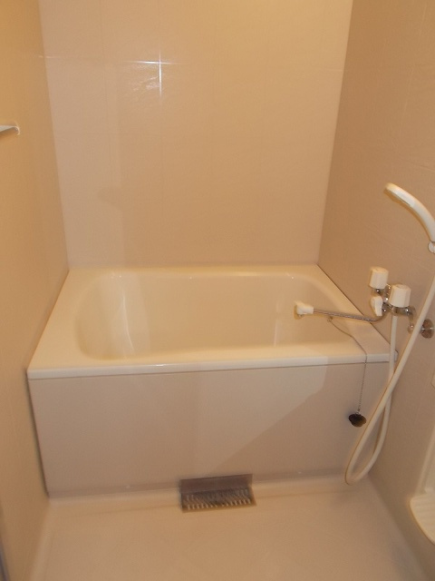 ハイム高岡　Ｉの浴室|バス