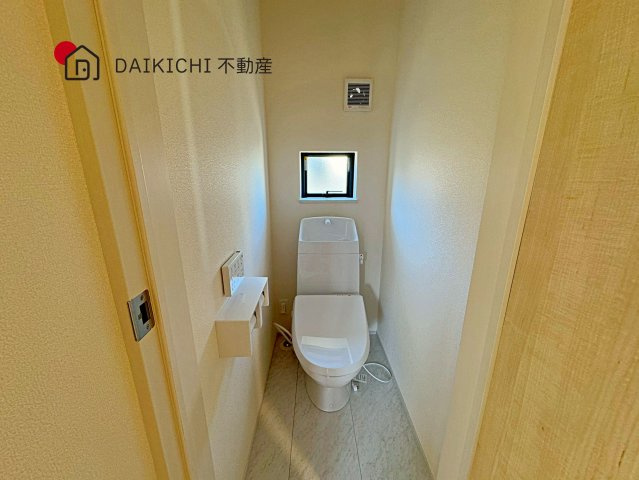 【トイレ】 | 鴻巣市天神4丁目234番　新築戸建　全2棟　B号棟
