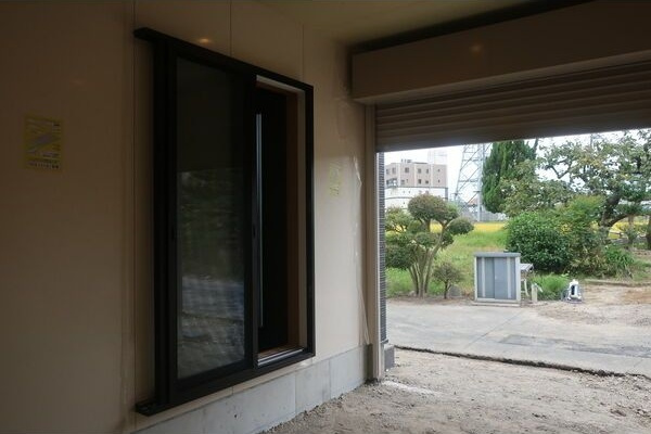 Garage House 森岡　(電動シャッター付ガレージ戸建賃貸)の駐車場