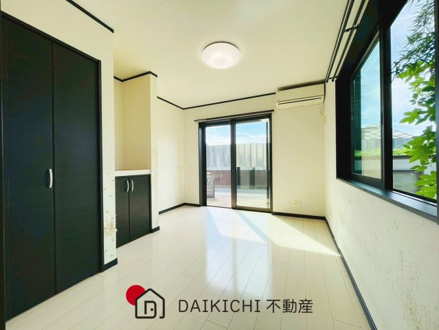 【居間・リビング】 | 北本市石戸宿2丁目　中古戸建