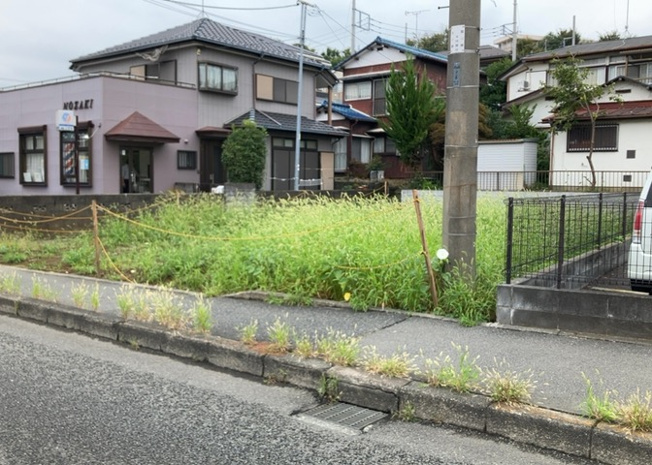 【外観】 | 家を建てる前提で土地を探している場合、地盤の丈夫さは譲れない条件の一つです。地盤が脆弱だと追加工事が必要となります。また、過去に地盤沈下や液状化現象を起こした土地は、できるだけ避けた方がいいでしょう。