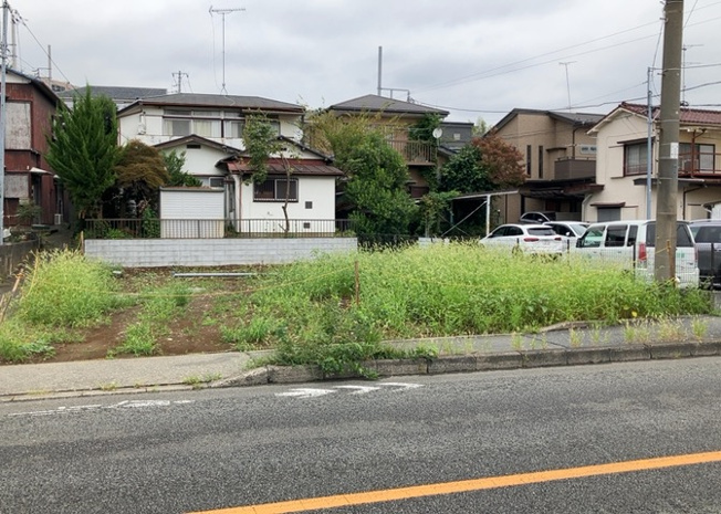 【外観】 | 人が暮らすうえで日光は大切な要素となります。日当たりの良さは譲れないポイントですね。併せて近くに大きな建築物の建築予定がないか、あるいはそれが可能な土地が近くにないか事前に確認することもお勧めします。