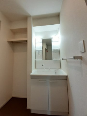 【洗面所】 | フェニックス | コンパクトで使いやすい洗面所