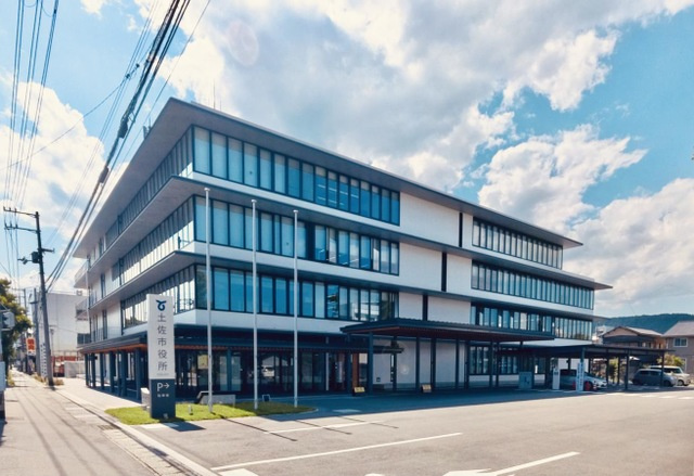 ビバーチェの外観パース|土佐市役所 0.7km