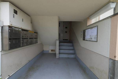 【エントランス】 | ビレッジハウス不知火1号棟 | ゆとりのあるエントランスです