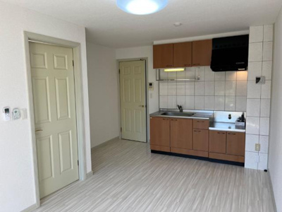 【居間・リビング】 | サザンクロスⅡ | 明るいリビング