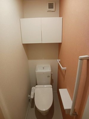 【トイレ】 | アベリア　４ | ゆったりとした空間のトイレです