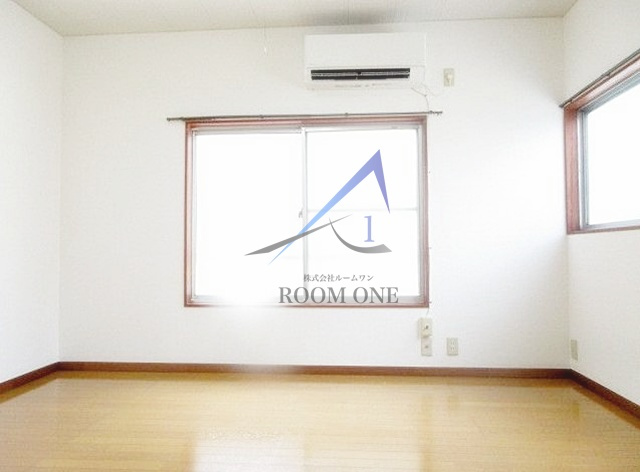 南風荘の居間・リビング|洋室のお部屋です。