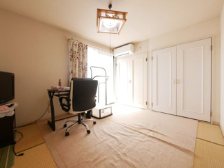 【和室】 | 甲斐市牛句 H2年築積水ハウス施工の軽量鉄骨造 中古戸建 | 2階5.4帖和室