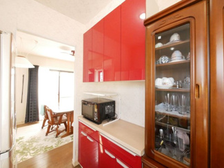 【キッチン】 | 甲斐市牛句 H2年築積水ハウス施工の軽量鉄骨造 中古戸建 | キッチン背面収納付き